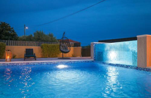 Villa Nada for 10 people with pool & integrated whirlpool - Foto 56
