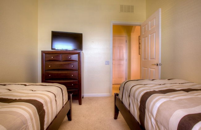 Spacious Vista Cay Condo, Close to Conv. Center - Photo 12