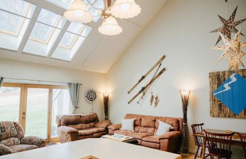 NEW! Townhouse - Tenney Mountain Resort - Foto 3