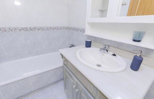 Atico Chill out playa y piscina Campello - Photo 23