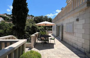 Villa Jade Apartments FRONT ROW SEA VIEW - WALK TO KORCULA OLD TOWN - Foto 3