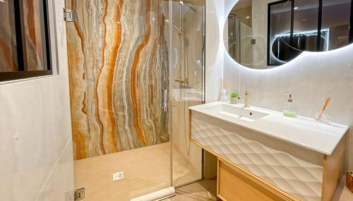 Le Bohème Spa, loveroom à Sète - Foto 5