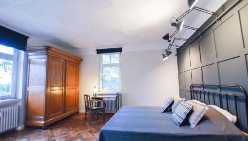 Alte Schule Gästehaus - The principal's rooms Appartment - Foto 1, wardrobe