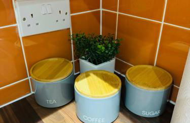 Comfy Studio Flat and Workspace near Ashton-U-Lyne Station - Foto 11