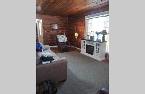 Hoot Nanny's Rustic Cabin on Mossy Creek - Foto 5