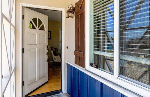 Seaside Garden Escape, A Stroll to the Beach! - Foto 65