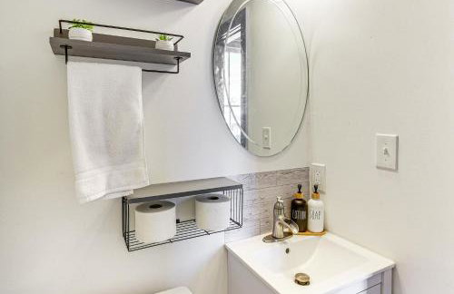 Less Than half Mi to The Strand Historic Galveston Apt! - Foto 16