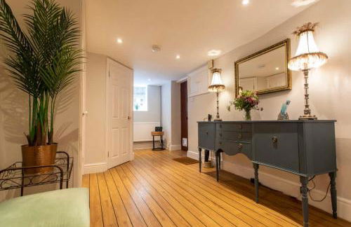 Central, beautiful home - with parking - Foto 13