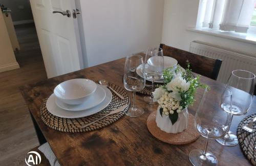 Olive and Carols Walsall Stays - Foto 5