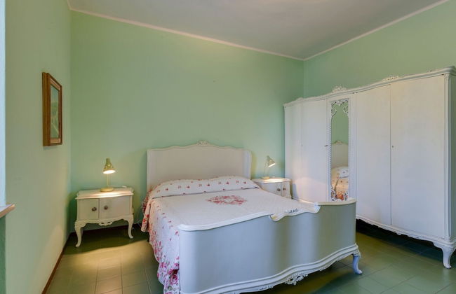 Villa in Torri del Benaco With Lake Garda Views - Photo 7