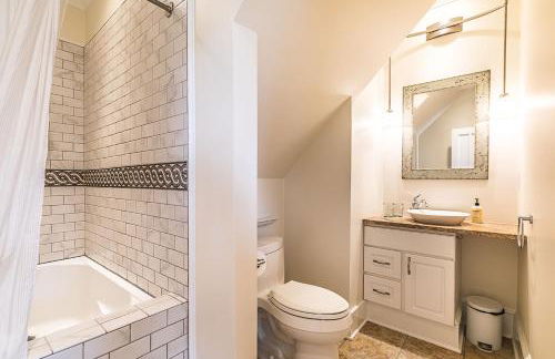 Historic Home Overlooking the Beaufort River Located on Bay St - Sleeps 10 - Foto 43