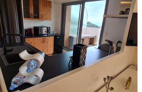 Top Floor Sea View Apartment - Pool Tennis Garage - Foto 10