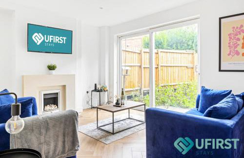 Ideal 4BR Home - Near City Hospital, Sherwood, Clinton Market, QMC & City Centre - Sleeps 8 - Foto 25