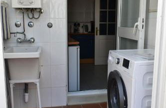 TIMON II, Luxury 3 bedroom Beachside Apartment - Foto 16