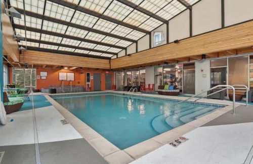 CozySuites 2BR Mill District with pool, gym #02 - Foto 29