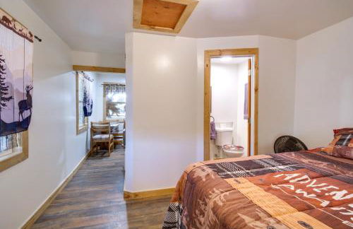 Resort Cabin on the River about 21 Mi to Crater Lake! - Foto 9