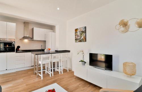 C5 - El Palo Beach 2 Bedroom With Terrace - Photo 7