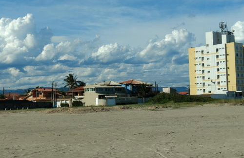 Paraíso Beira Mar, Casa Temporada Itanhaém, 30m Praia, Vista Mar, Piscina, Hidro, Wi-Fi 500 mb, Snooker, Churrasqueira, Garagem Grande, Lazer e Descanso - Foto 57