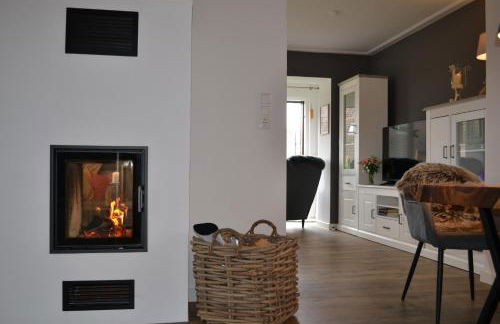 Kernsaniertes Ferienhaus direkt hinterm Nordseedeich NW - Foto 7