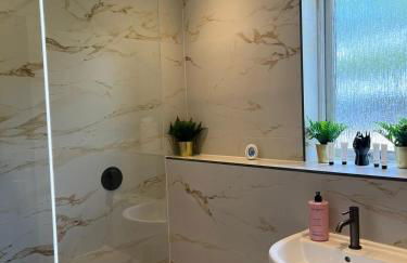 Oakwood Lodges with Hot tubs York - Foto 37