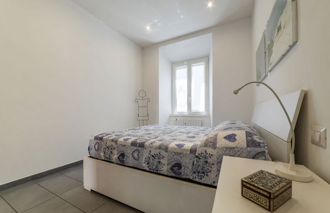 Porta Pia & Villa Torlonia Apartment with Balcony - Foto 6