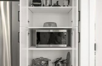 Relaxed Hillside Retreat with Hot Tub and Skyline Views - Foto 21