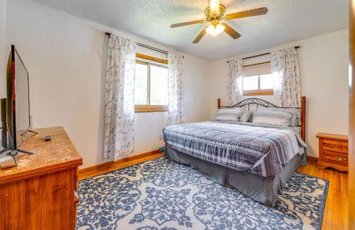 Family-Friendly Waterloo Abode with Deck! - Foto 9