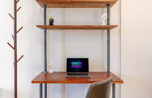 Bushwick Industrial1BR with Balcony - Foto 28