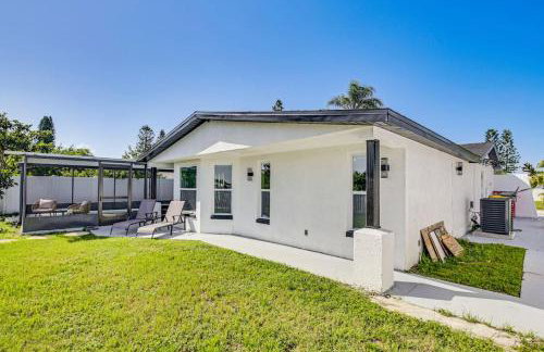 Canal Front Oasis w Heated Pool Close to the Beach - Foto 5