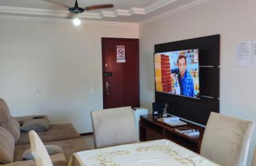 Terraço Familiar , 2 quartos com ar condicionado, 2 banheiros, churrasqueira a carvão , wi-fi, vaga para 2 carros suporta até 7 pessoas - Foto 34