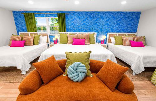 NEW-Heated Pool-Pickleball-Hot Tub-Movie Theater-Game Room-Playset-Basketball-10 Beds - Foto 56