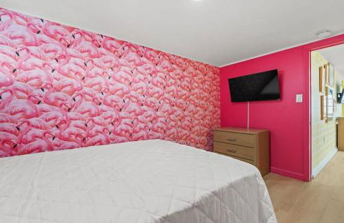 Sunshine House #2-Selfie-Friendly - Steps to Beach - Foto 9