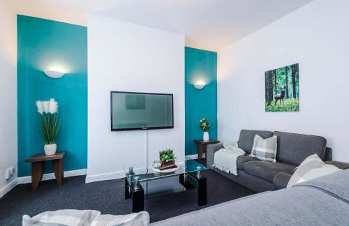 Whitegate House - Photo 1