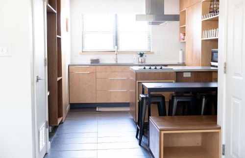 Walk to K-State - Cozy Manhattan Retreat - Foto 20