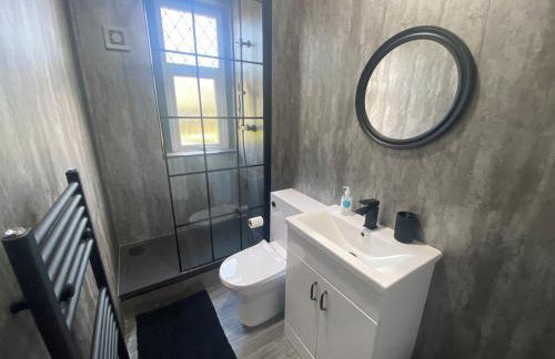 3BR Sleeps 6 Free Parking Near Glasgow City - Foto 5