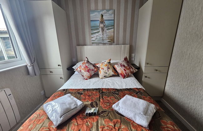 1 Bed Cabin - Sleeps 2 - Pets - 2 Min To Beach - Foto 3