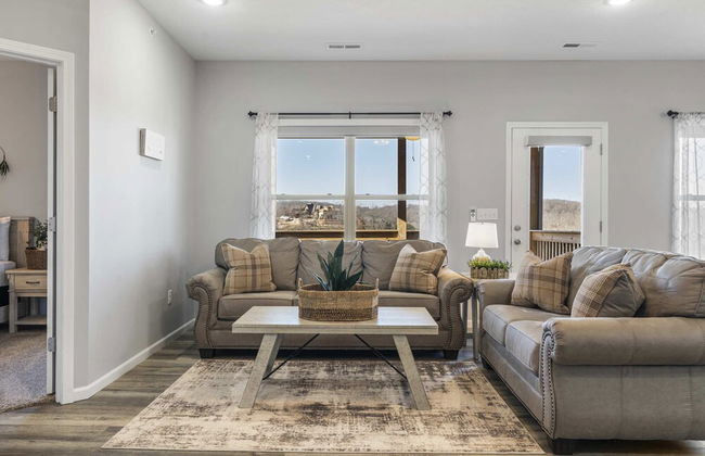 Top of the Ridge 3 BDR for 8! - Photo 13