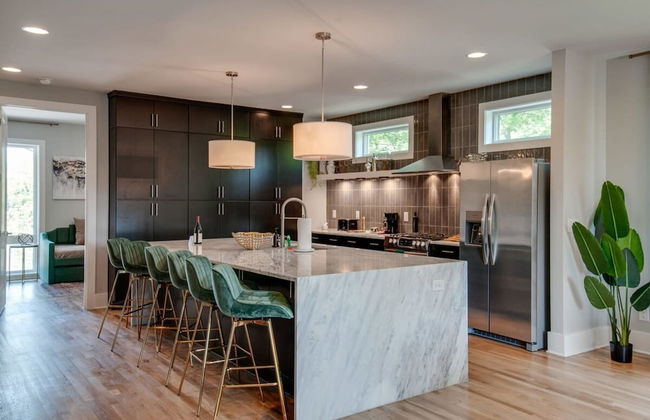 Large Group Lux 3mi Downtown - Rooftop City Views - Photo 5