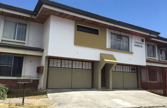 Large And Cosy Apartment With Private Garden - Foto 18