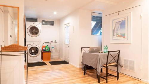 Huge Studio w Full Kitchen W D Parking - Foto 4