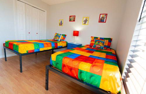 Spacious 4-bedroom 2-bath Abode - Foto 17