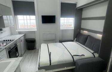 Seafront Studio Snug by the Sea - Sea Views - Foto 28