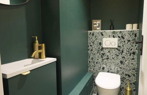 Garden Suite Suresnes 5 persons 2 BR near La Defense - Foto 25