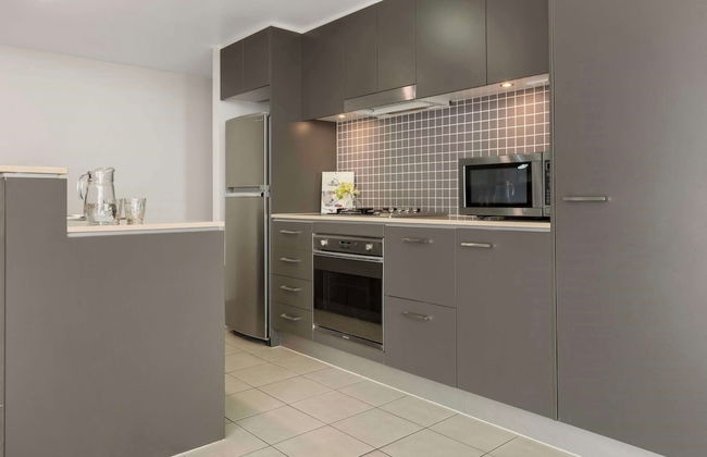 Oaks Brisbane Casino Tower Suites - Photo 25