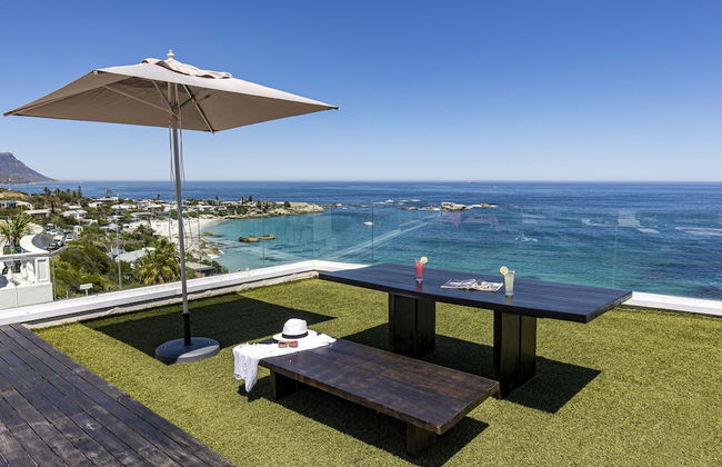 Clifton YOLO Spaces – Clifton Beachfront Penthouse - Photo 76