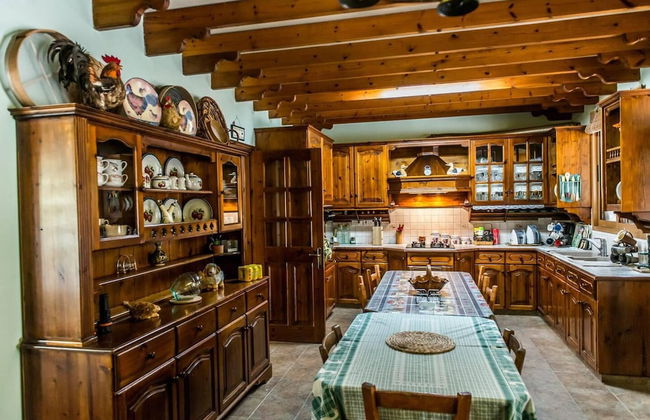 Remarkable 5-bed Villa in Miliou Village Paphos - Foto 7