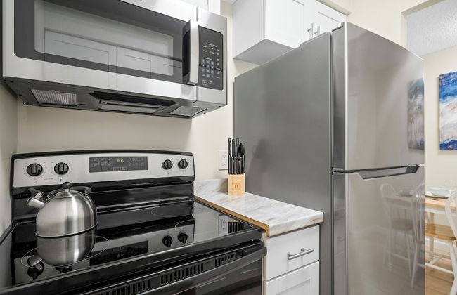 Riverwatch Apartments by Lowkl - Photo 22