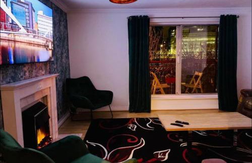 Glasgow City Centre Flat with River Views and Parking - Foto 43