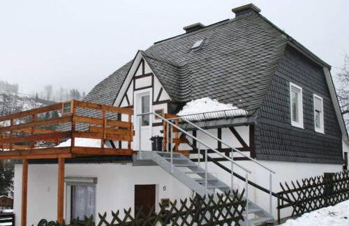 Ferienwohnung bei Willingen mit Terrasse - Foto 1