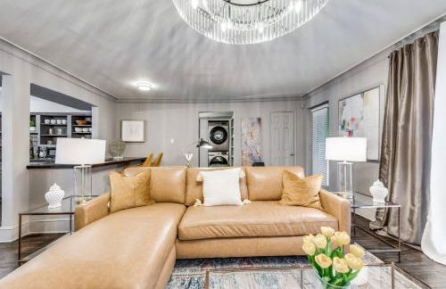 Spacious 2-Bed Dallas Condo Patio Resort Pool - Foto 4